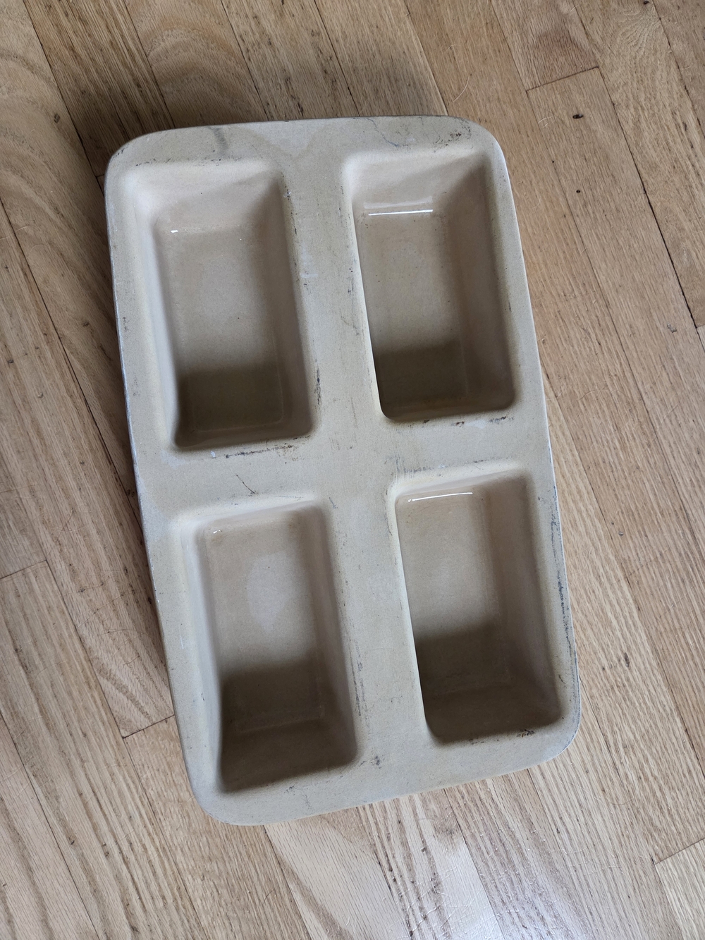 Pampered Chef Family Heritage Stoneware 4-Slot Loaf